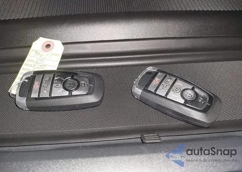 2025 Ford F-150 Xlt z USA, uszkodzony, nr VIN 1FTFW3L50SFC70007